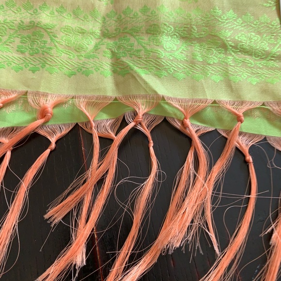 Scarf - Picture 5 of 6